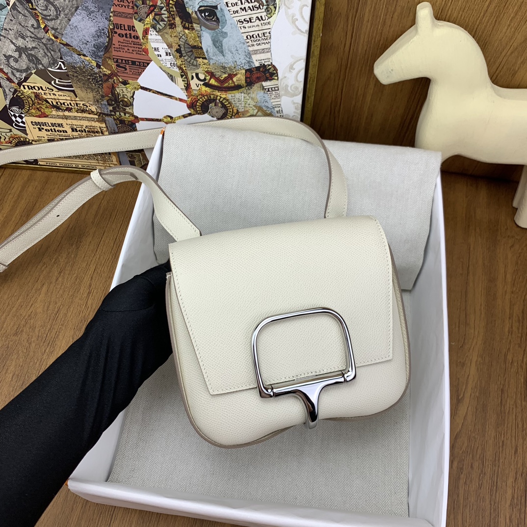 에르메스 델라 카발레리아 미니 앱송 나타